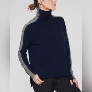 Athleta Merino Wool Transit Colorblock Pullover Blue Gray Turkleneck Sweater XXS